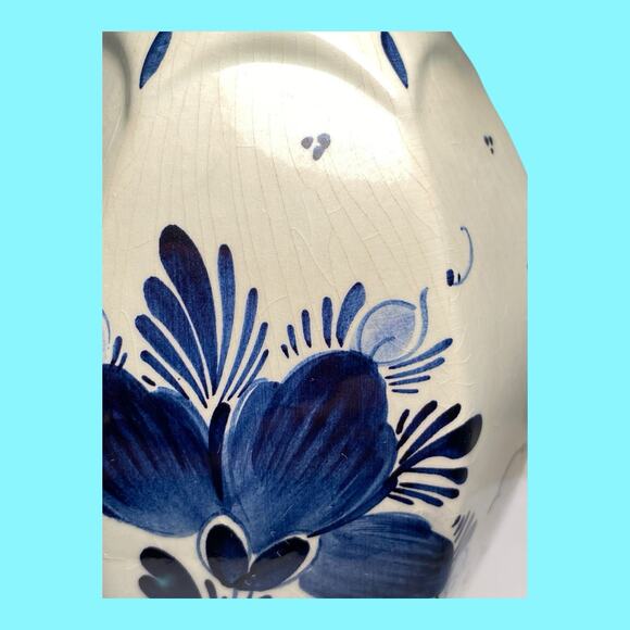 Vtg Delft Blue 9” Pitcher Made in Holland Blue White Floral Hand Painted H.6.16A - Picture 10 of 14